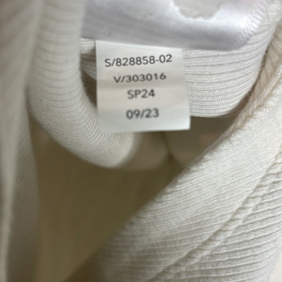 Athleta | Open Back Presence Sweatshirt Size Medium - Picture 6 of 7